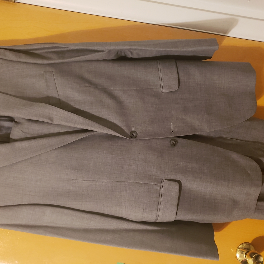 Calvin Klein Gray Suit with Classic Tailored Look